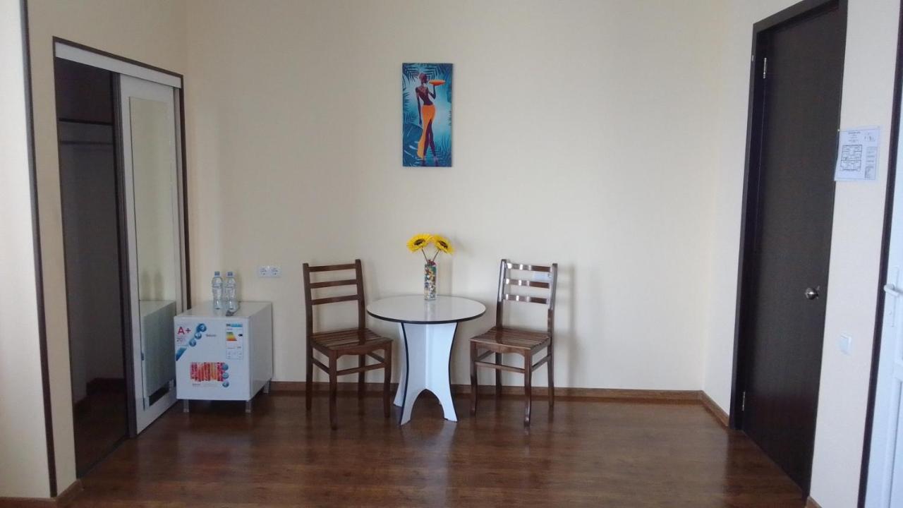 Telav Holl Otel Telavi Dış mekan fotoğraf