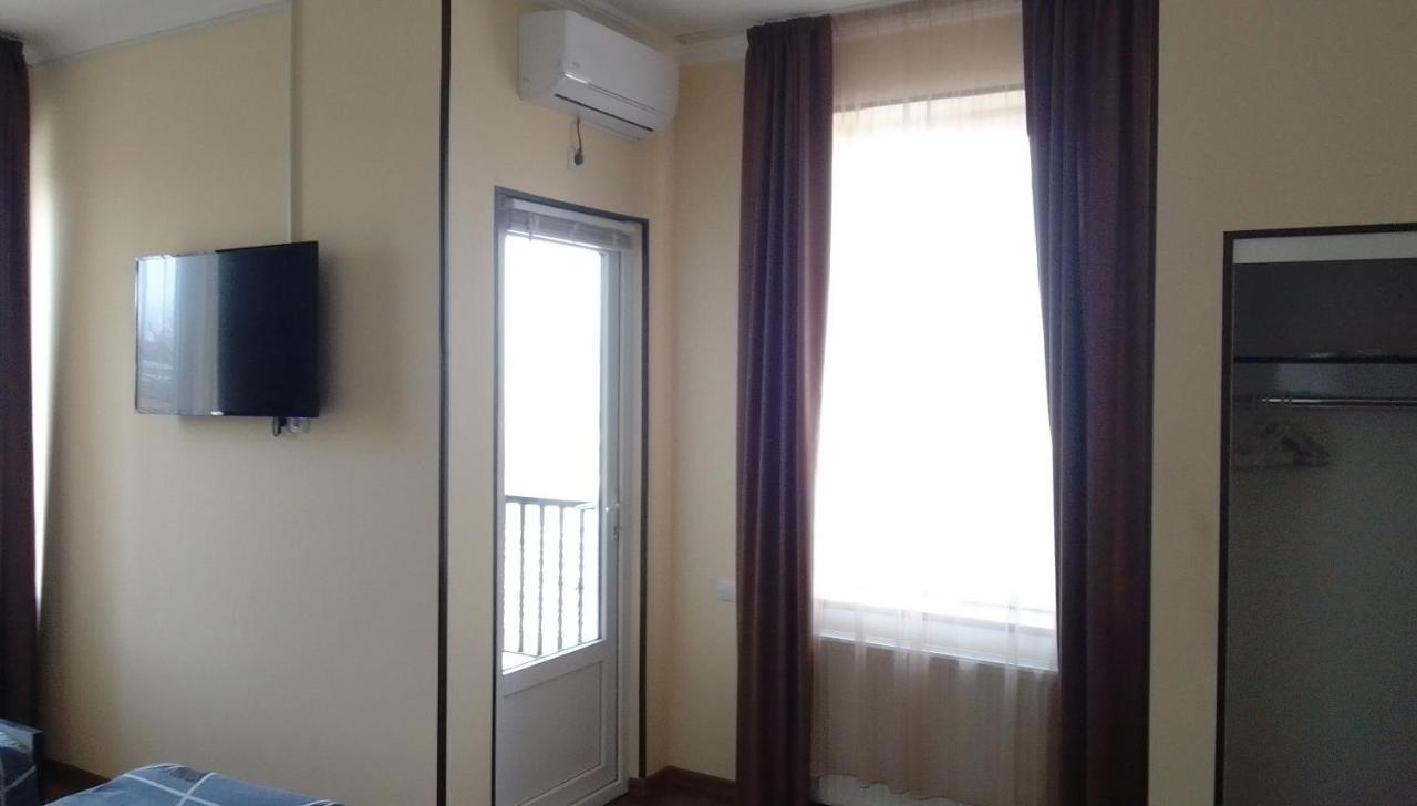 Telav Holl Otel Telavi Dış mekan fotoğraf