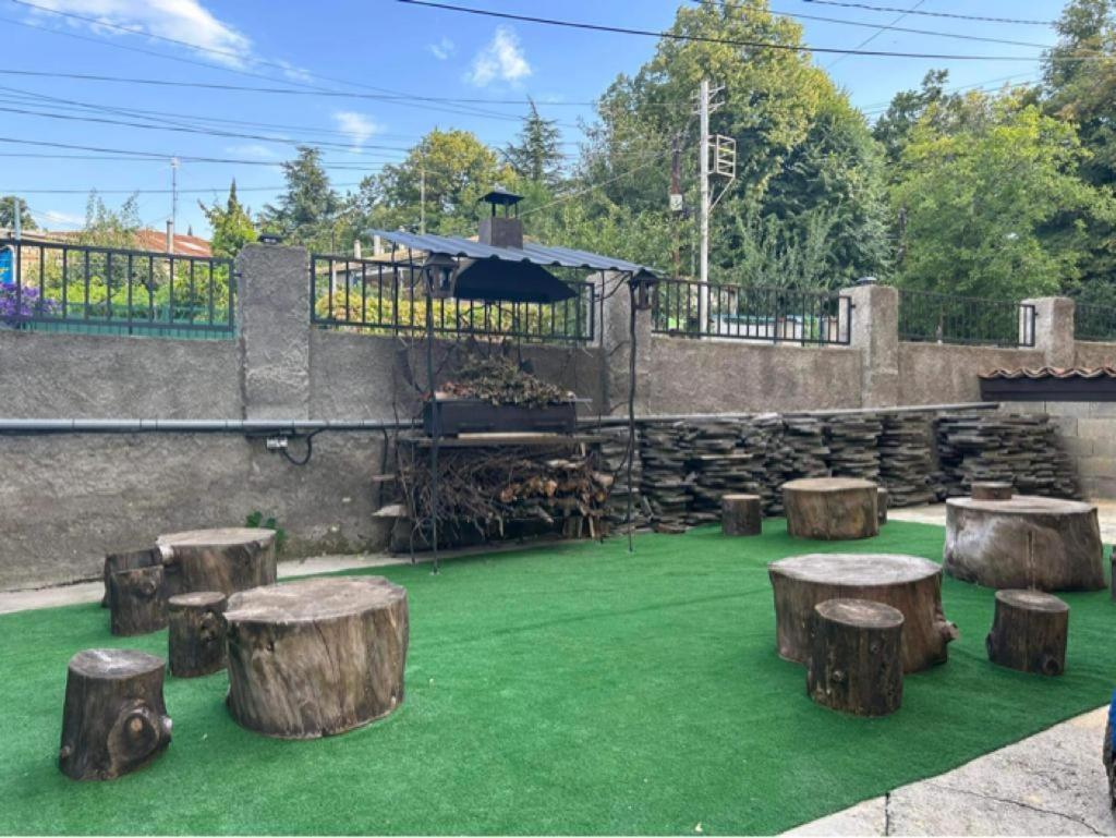 Telav Holl Otel Telavi Dış mekan fotoğraf